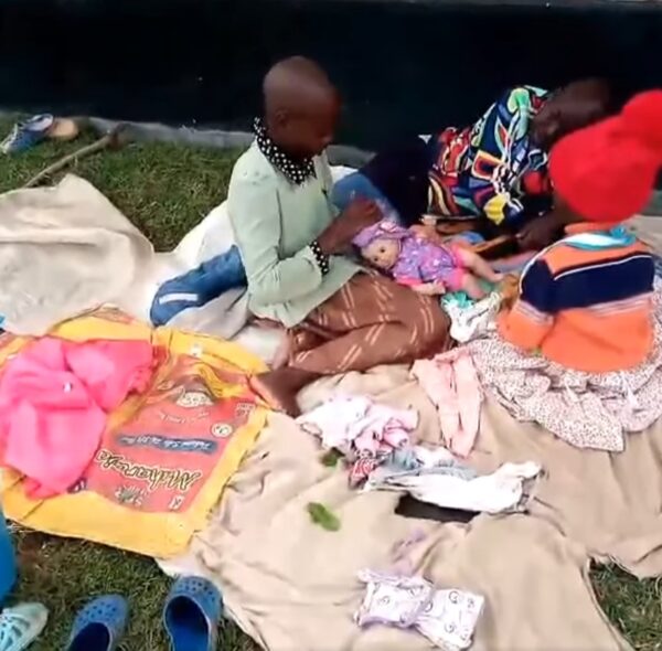 CHAKALONGO – Zabawa w bycie MAMĄ