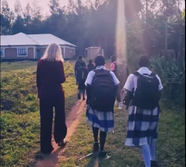 DOM – NAJWIĘKSZY DAR DLA DZIECI